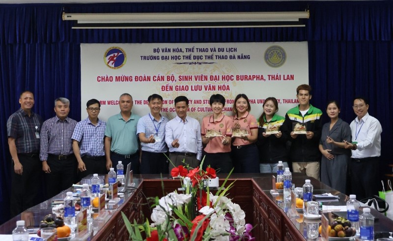 Đẩy mạnh hợp tác quốc tế: Trường Đại học Thể dục thể thao Đà Nẵng đón đoàn đại học Burapha (Thái Lan) giao lưu văn hóa và học thuật